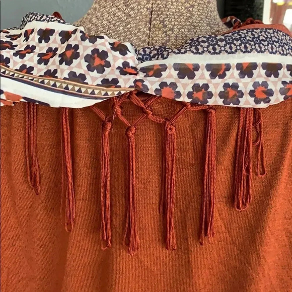 Style
& co Retro Romance top/detachable scarf top - Picture 5 of 8